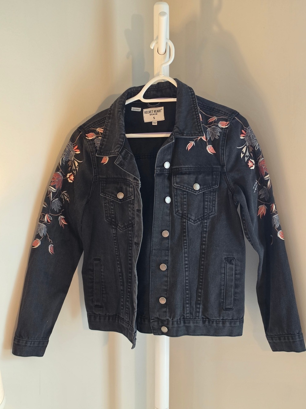 Velvet Heart Black Embroidered Floral Denim Jacket